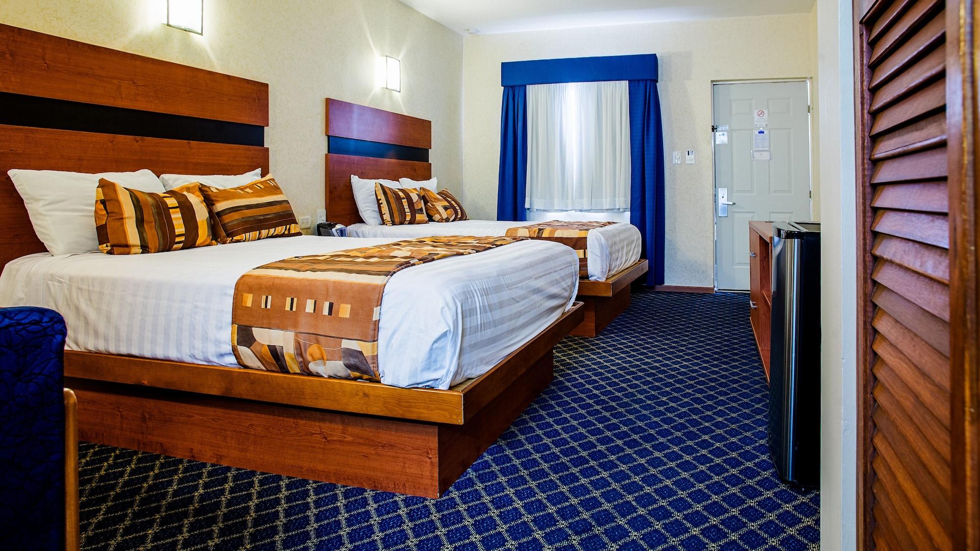 American Inn Hotel & Suites Parral Esterno foto