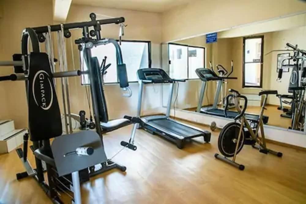 American Inn Hotel & Suites Parral Esterno foto